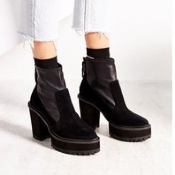 Shellys London Platform Boot - Picture 2 of 2